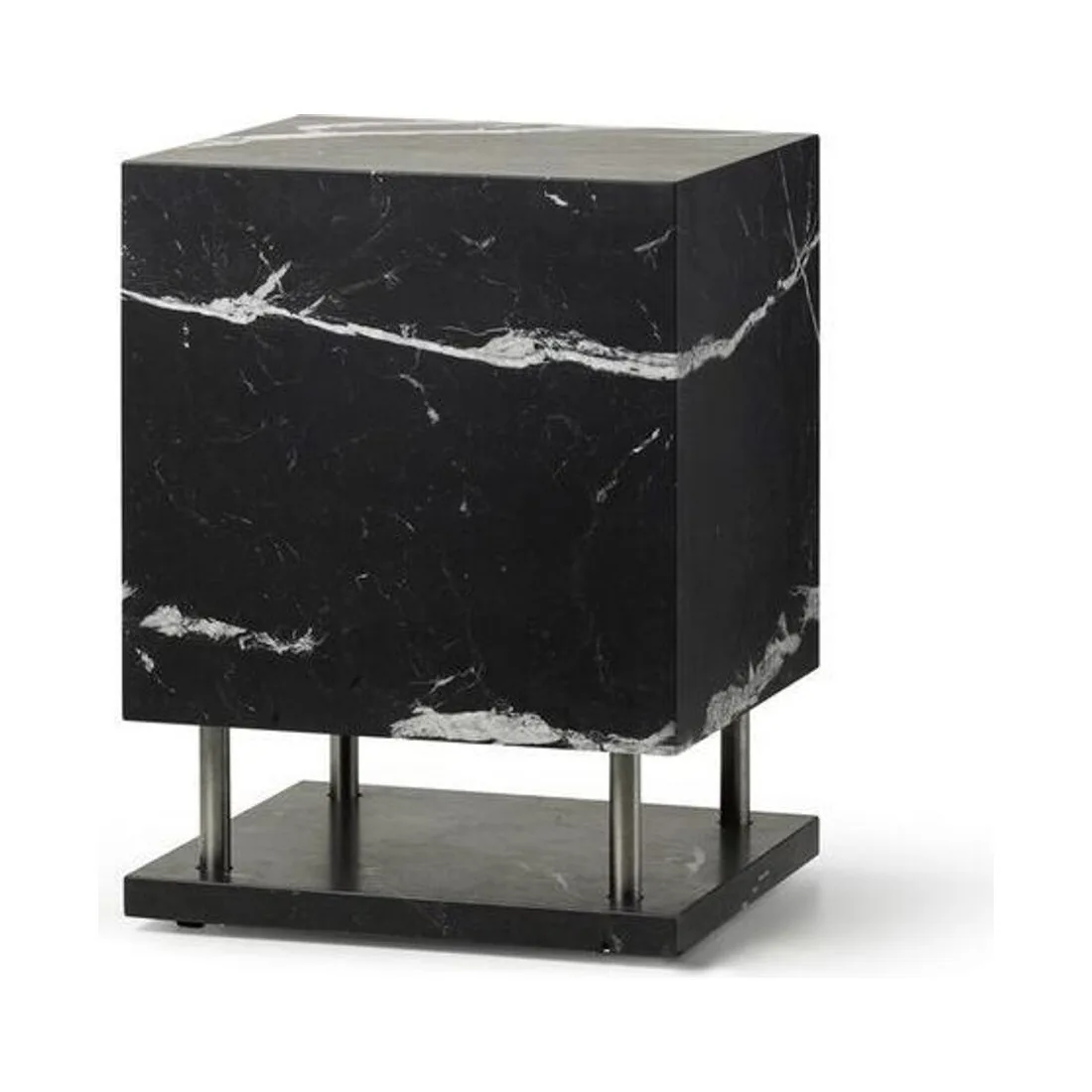 Architettura Sonora CUBE 400 2LV SUB – das Bassmodul im 140 Kilogramm schweren Würfel